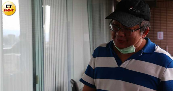 徐豪雄為躲避黑道追殺，如今避居花東，除了看病幾乎足不出戶。（圖／黃鵬杰攝）