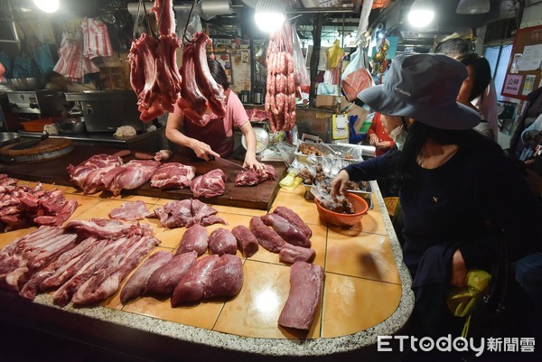 哪一國的農政官員跟拉拉隊一樣，說吃萊豬不會有風險。