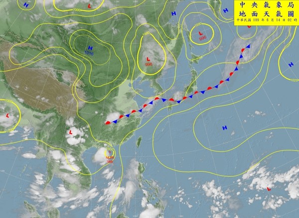 ▲▼下周五、六鋒面有逐漸接近台灣北部的趨勢，天氣轉趨不穩定。（圖／中央氣象局）