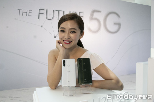 ▲台灣製造！宏達電5G手機2萬有找　「HTC U20 5G」搭載5鏡頭首度亮相。（圖／記者姚惠茹攝）