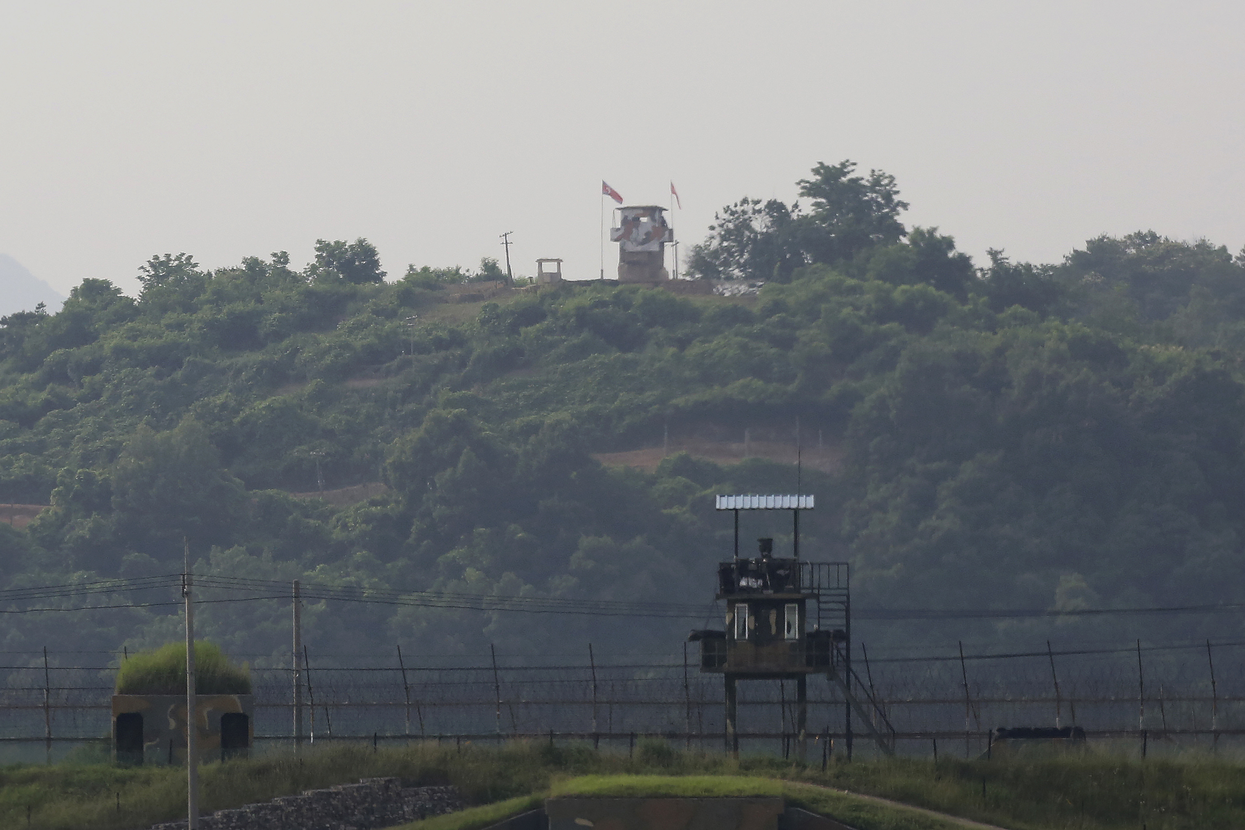 ▲▼北韓炸毀韓聯辦，助長朝鮮半島緊張局勢。（圖／達志影像／美聯社）