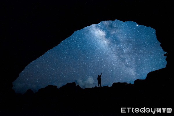 ▲▼今年台東最美星空音樂會以「星空秘境」為主軸，首場選在綠島窺探銀河。（圖／台東縣政府提供，下同）