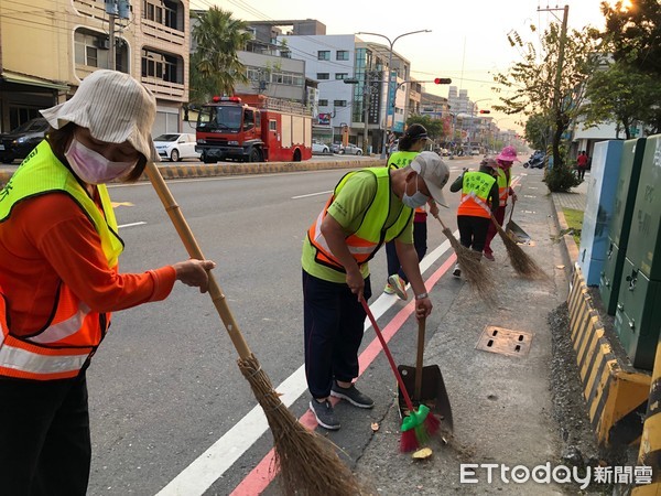 ▲台南市環保局歡迎環保義工逗陣來上課，轉型為環保志工，為台南市奉獻心力。（圖／記者林悅翻攝，下同）