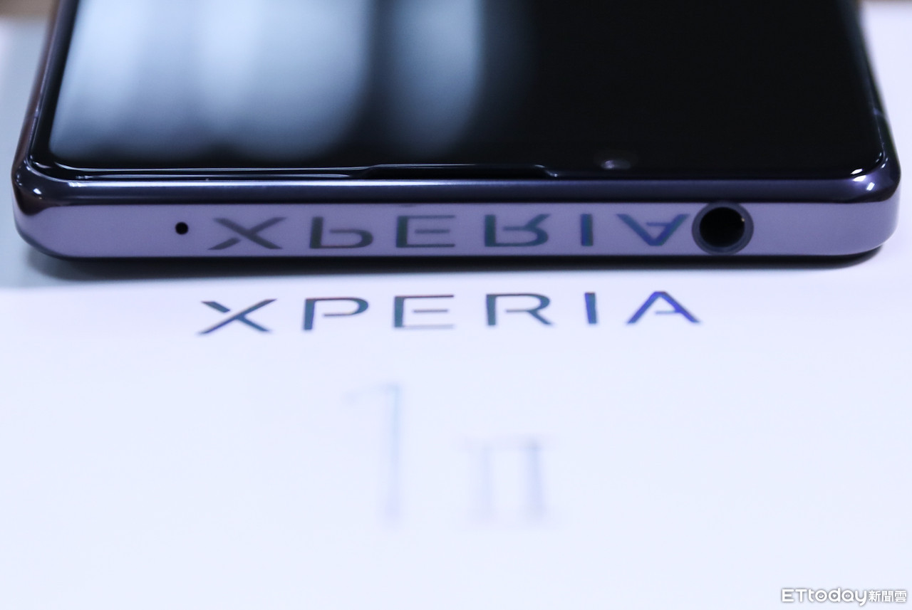 ▲SONY XPERIA 1 II開箱。（圖／記者林敬旻攝）