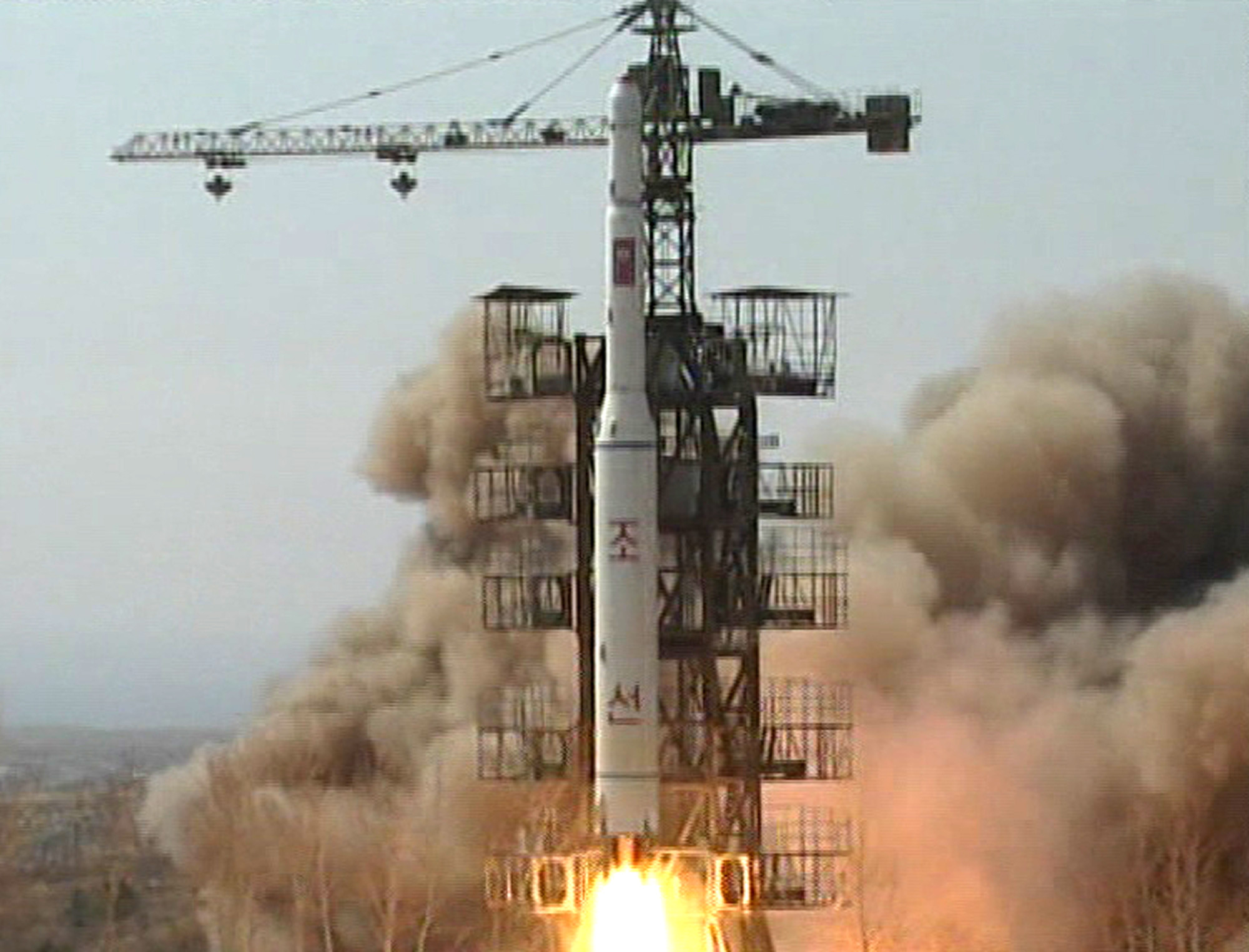 ▲▼北韓2009年，在舞水端里發射一枚火箭。（圖／達志影像／美聯社）