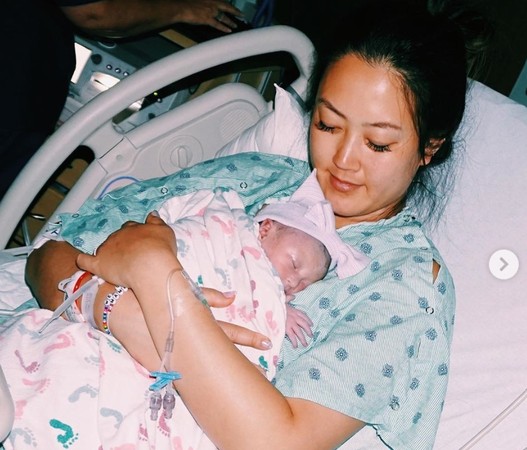 ▲高球漂亮寶貝魏聖美喜獲愛女。（圖／翻攝自魏聖美IG）