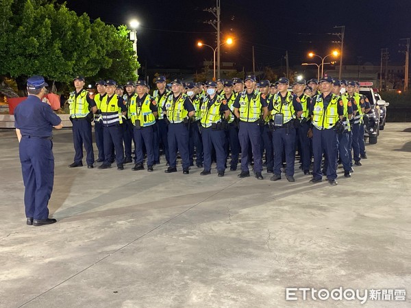 ▲台南市警歸仁分局結合鄰近分局及保大、交大隊等單位，實施戶外擴大聯合勤教，展取締酒駕決心。（圖／記者林悅翻攝，下同）