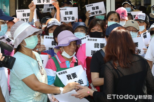 ▲▼「我要活下去！雙連市集攤商血淚陳抗」。（圖／記者屠惠剛攝）