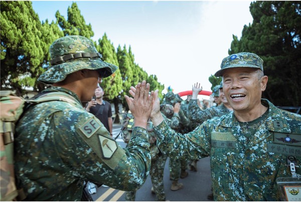 ▲▼國軍特戰指揮部特一營完成行軍訓練。（圖／翻攝中華民國陸軍臉書）