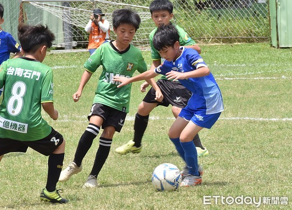 ▲▼ 少年盃，台南東門城石門FC（綠）            。（圖／記者謝孟儒攝）