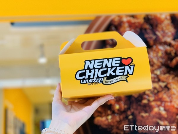 ▲▼NENE CHICKEN師大店開幕推全新「蜂蜜蒜脆薯炸雞」。（圖／記者蕭筠攝）