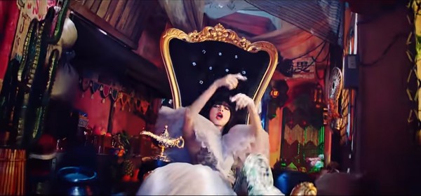 ▲BLACKPINK新歌MV將神像畫面刪掉了。（圖／翻攝自YouTube、Instagram）