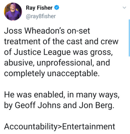 在《正義聯盟》扮演「鋼骨」的雷費雪在推特臭罵該片導演喬斯惠登。（翻攝雷費雪推特）