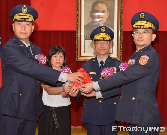 ▲彰化縣警局舉行溪湖及鹿港警分局長交接。（圖／彰化縣警局提供）