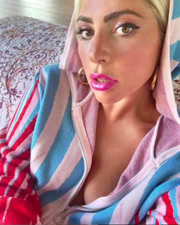▲▼女神卡卡（Lady Gaga）呼籲粉絲要戴口罩。（圖／翻攝自IG）