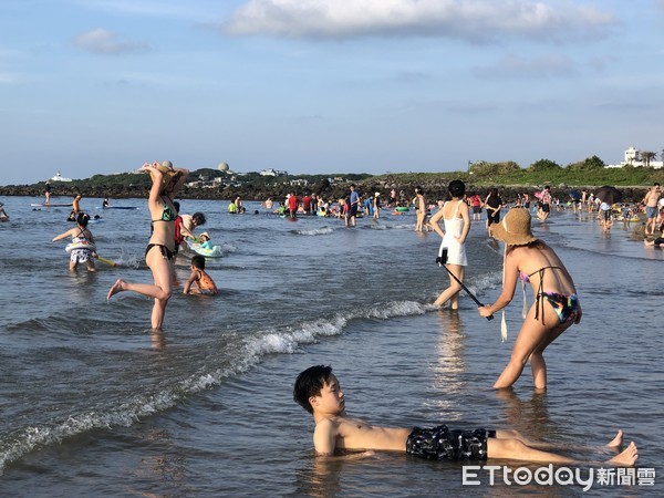 ▲▼夏日沙灘,海邊,比基尼,熱,白沙灣。（圖／記者陳詩璧攝）