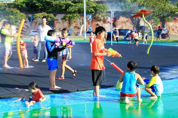 ▲北市河濱公園玩水勝地。（圖／水利處提供）