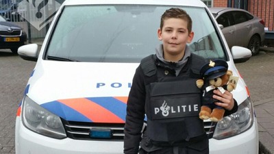 荷蘭警車必放「兩隻泰迪熊」　沒放還會被懲處...背後原因超暖心
