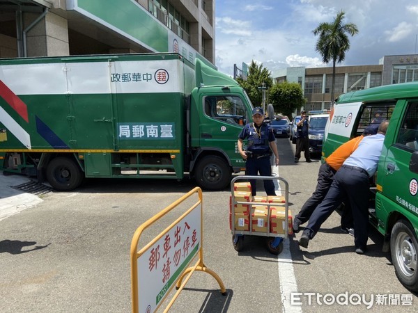 ▲台南市警五分局．白河分局超前部署，務必護券滴水不漏，讓民眾安心順利領得三倍券。（圖／記者林悅翻攝，下同）