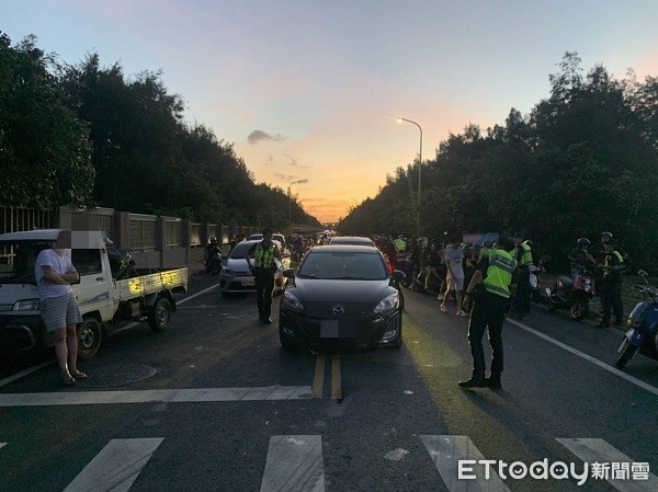 ▲警方利用「口袋戰術」將改裝車輛誘導至特定地點。（圖／大園警分局提供）