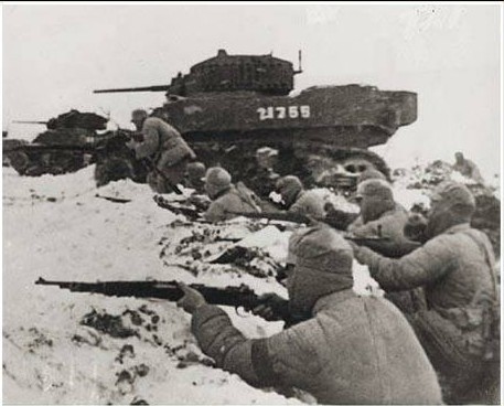 ▲▼徐蚌會戰，解放軍在坦克掩護下進攻。（圖／維基百科）