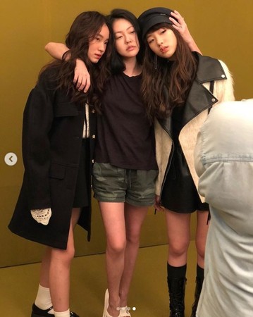 ▲小S三個女兒拍時尚照。（圖／翻攝Elly Instagram）