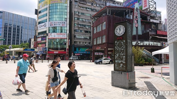 ▲▼高溫 炎熱 大太陽 39度C。（圖／記者屠惠剛攝）