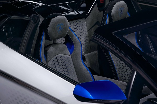 ▲藍寶堅尼推出限量10部Aventador SVJ Xago Edition。（圖／翻攝自Lamborghini）