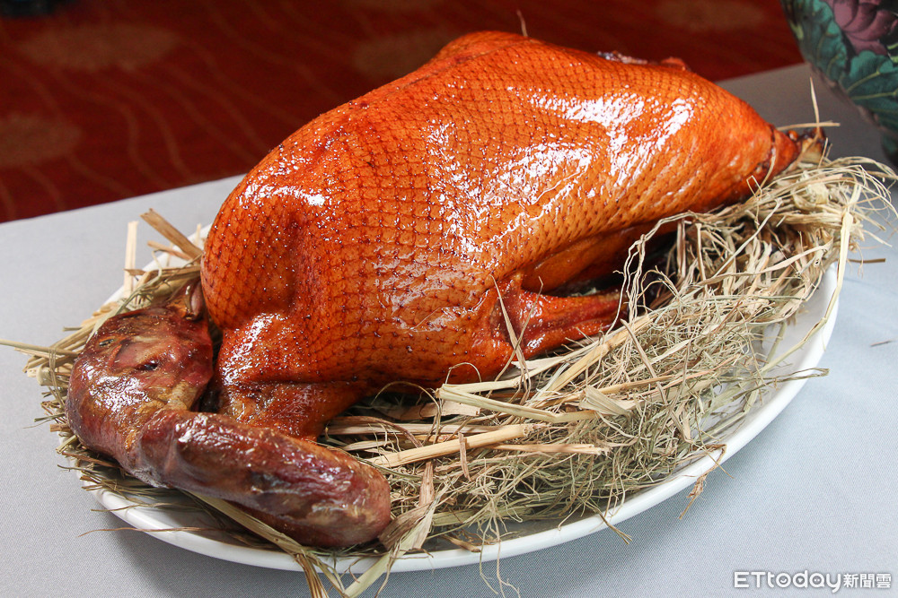 肉質細膩油滑!不用飛香港 這4家餐廳也吃得到美味燒鵝 | ETtoday旅遊雲 | ETtoday新聞雲