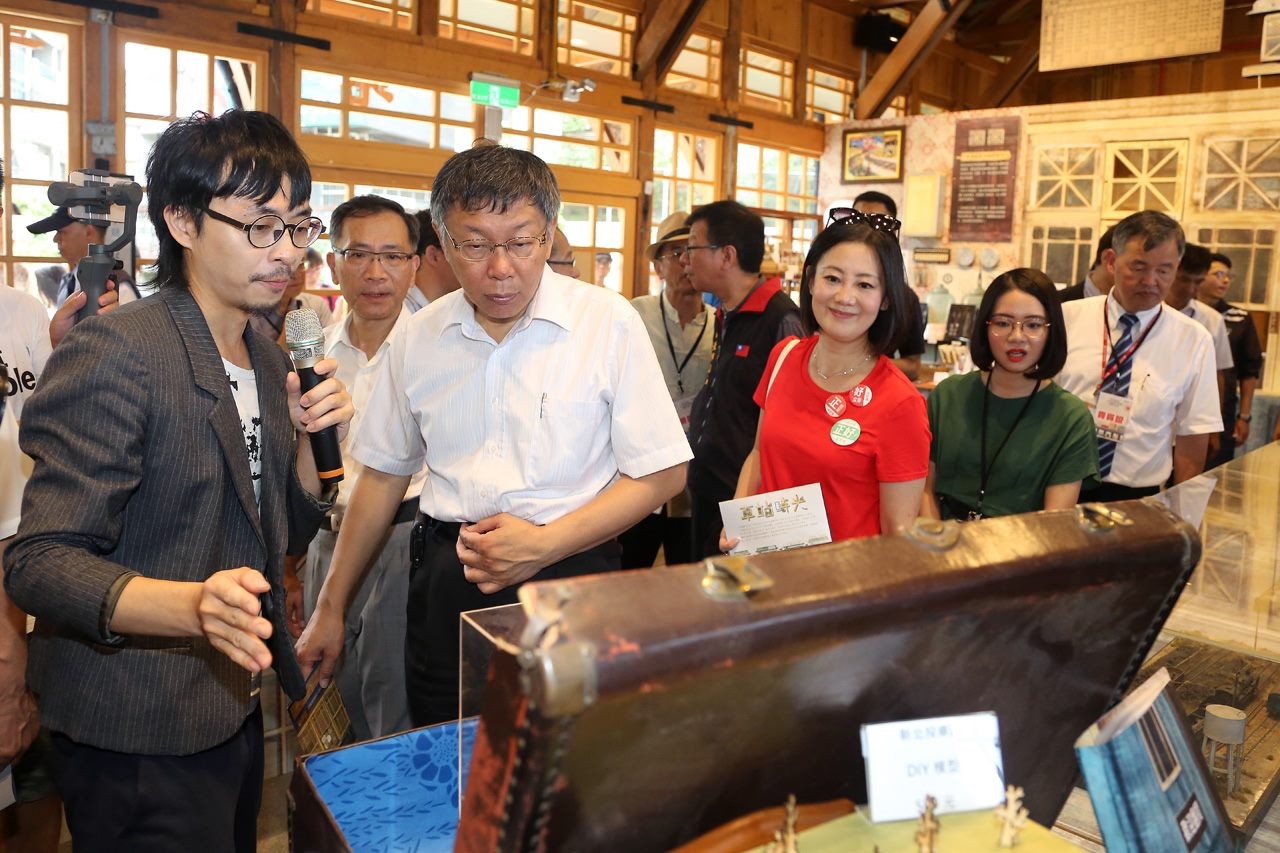 ▲▼柯文哲、蔡炳坤出席新北投車站二期工程完工開幕活動。（圖／翻攝自台北市政府，攝影：高讚賢）