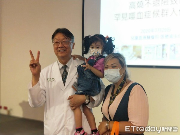 發燒1個多月！3歲女童罹「致命性疾病」紅疹爬四肢　醫驚：非常非常少見。（圖／中國醫藥大學兒童醫院提供）