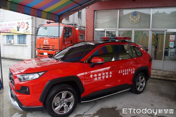 ▲鼎正儀器有限公司29日捐贈消防警備車，此輛消防警備車將提升古坑地區應變能力及救援效率。（圖／記者蔡佩旻攝）