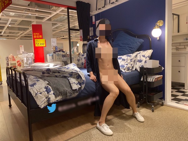 ▲▼裸拍族入侵IKEA賣場！「台中米娜」豪曬4張裸照：歡迎抖內。（圖／翻攝自推特）
