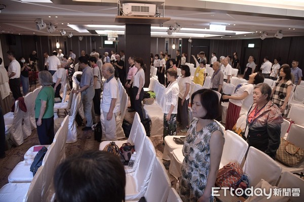 ▲▼台灣大學前校長李嗣涔以科學的觀點闡述健康養生之道。（圖／花蓮縣政府提供，下同）