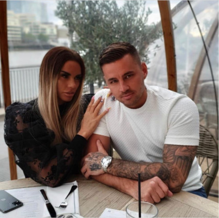 ▲▼凱蒂普萊斯、卡爾伍茲。（圖／翻攝自Instagram／Katie Price、Carl Woods）