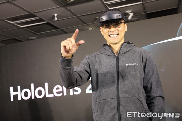 ▲▼台灣微軟8/6舉行Microsoft Hololens 2上市發表會，正式宣布Hololens 2在台上市。發表有台灣微軟總經理孫基康、經濟部工業局長呂正華及聯強國際總經理李建宗出席。（圖／記者湯興漢攝）