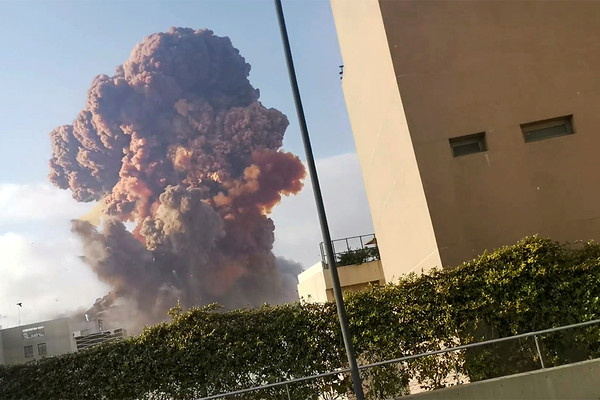 ▲▼黎巴嫩貝魯特當地時間4日傍晚發生大爆炸。（圖／路透）