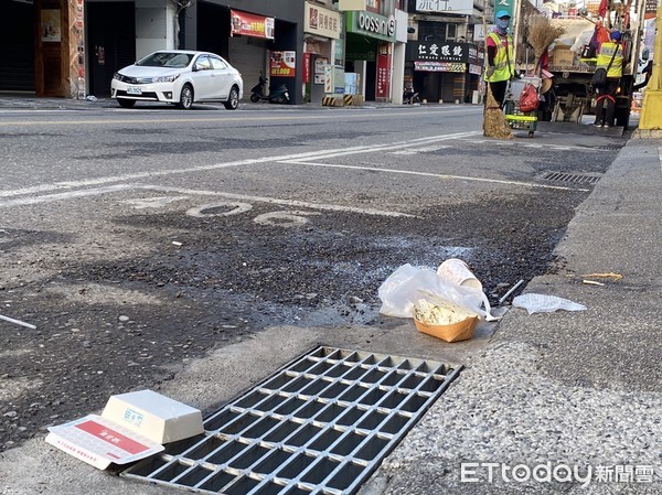 ▲▼報復性旅遊的人潮一波接一波，花蓮市垃圾跟著爆量。（圖／花蓮市公所提供，下同