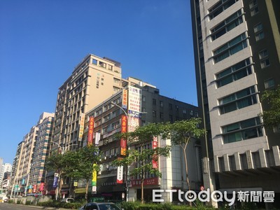 租下店面「大漏水半年」!害羹店生財器具壞光 老闆怒告房東
