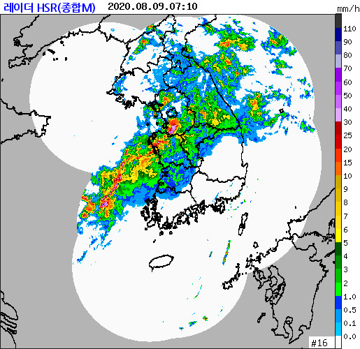 ▲▼雷達回波圖指出，9日雨勢集中在首爾、京畿道、中部地方。（圖／翻攝自南韓氣象廳推特）