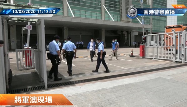 ▲香港警察在壹傳媒大樓進行搜查。（圖／翻攝自香港警察臉書直播）