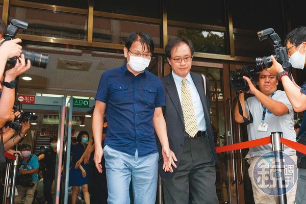 前時代力量黨主席徐永明因涉及期約索賄200萬元，交保後宣布退黨。