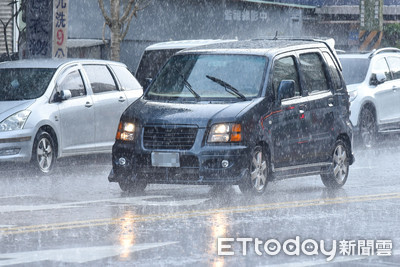 鋒面要來了「雷雨轟3天」防冰雹　下波強冷氣團激凍剩10度