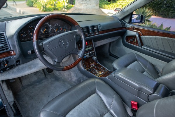 ▲麥可喬丹開過的1996年賓士S600將拍賣 。（圖／翻攝自Beverly Hills Car Club）