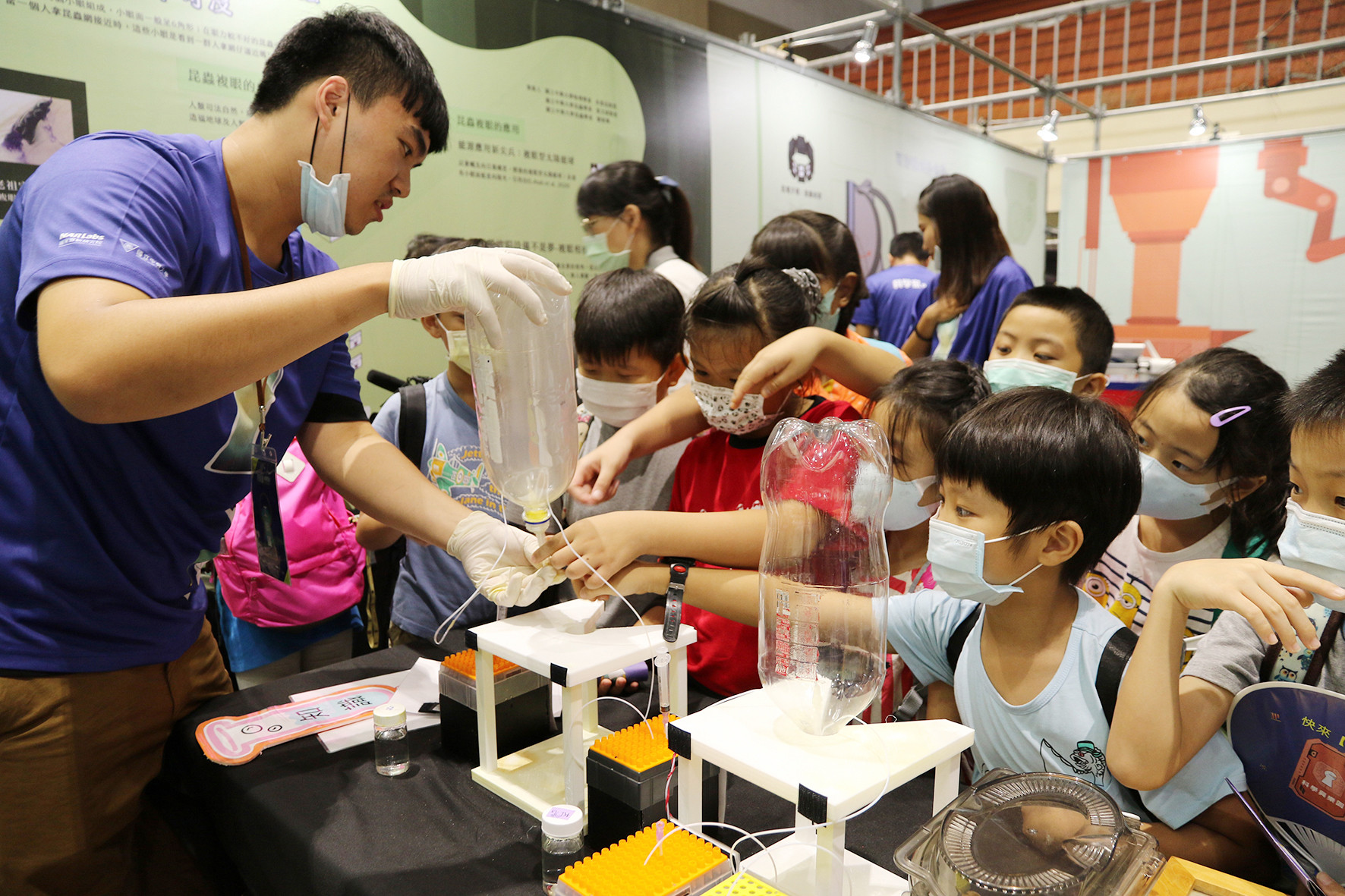 ▲▼「科學家的秘密基地」科普展      。（圖／中興大學提供）