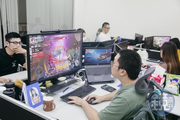 未來全球科技目前以營運、行銷與客服為主，蔡意欽計畫未來要投入遊戲研發，擴大台灣的遊戲能量。