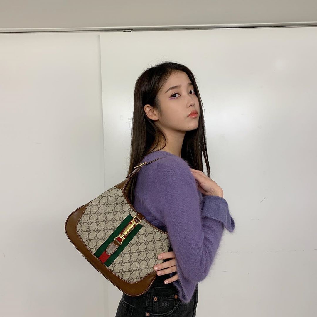 ▲▼ IU            。（圖／翻攝dlwlrma IG）