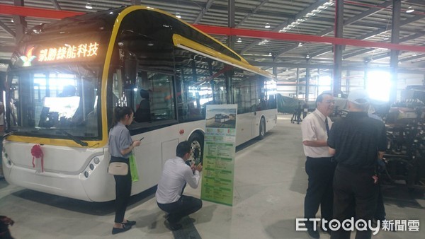 ▲▼    全台最大 凱勝嘉義電動車生產基地落成啟用 電動車國家隊成形         。（圖／記者翁伊森翻攝）