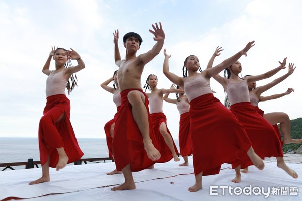 ▲天空舞集將在全台最美車站演出。（圖／記者楊漢聲翻攝）