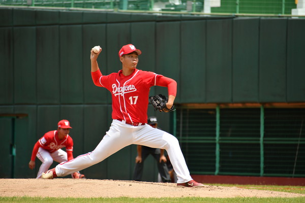 ▲味全龍朱祥麟、郭郁政、全浩瑋。（圖／味全龍提供）